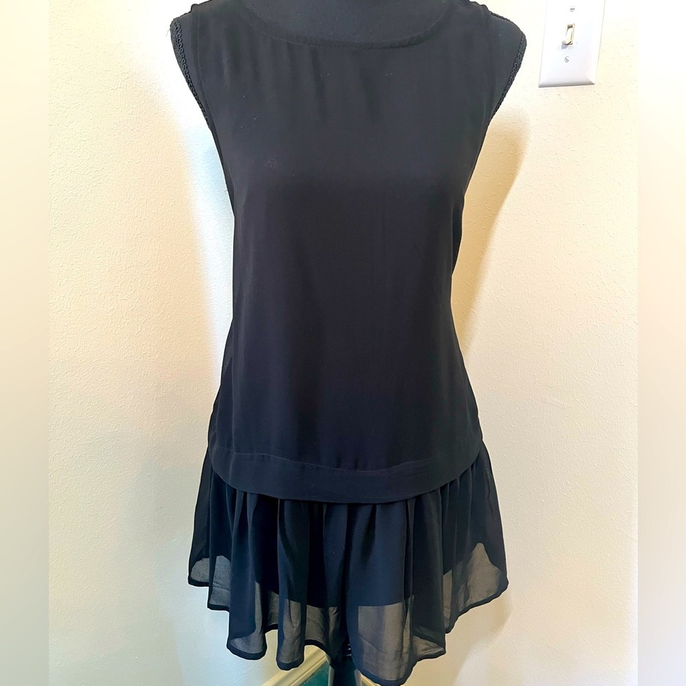 S LBD Sheath straight to gathered see-thru hem. Sleeveless Top